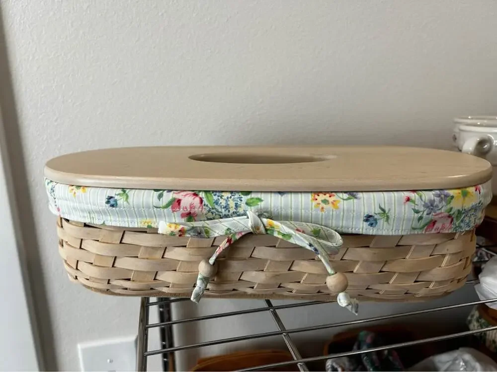 Longaberger Boutique tissue basket soft white mixed bouquet floral liner & lid